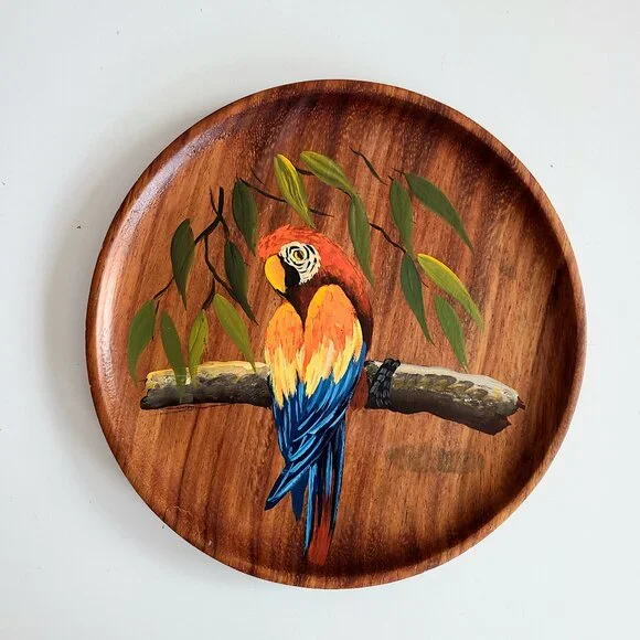 Hand painted parrot wooden tray. - Picture 1 of 6